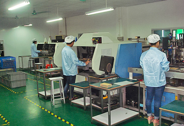 大型的厂房车间与生产设备